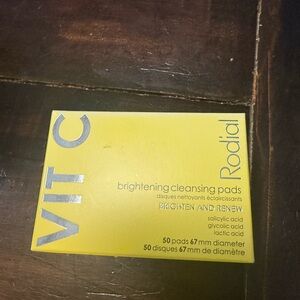 Rodial Brightening Cleansing Pads - Yellow